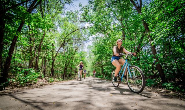 Meadowlark Trail south of Lindsborg Kansas